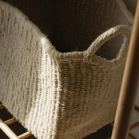 Koreles Ii * Tris Boukes