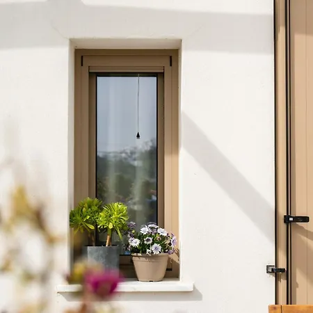 Koreles Ii * Tris Boukes